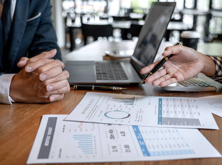 How Outsourced Restaurant Accounting Services