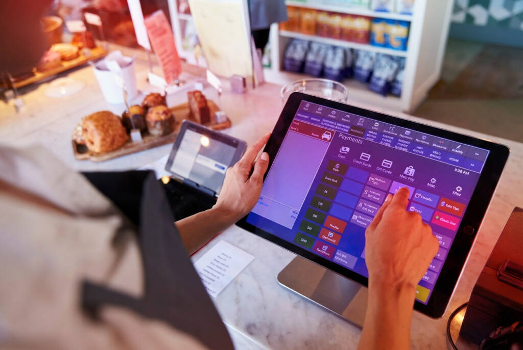 Rescountant restaurant accounting service — bookkeeping and payroll for restaurants